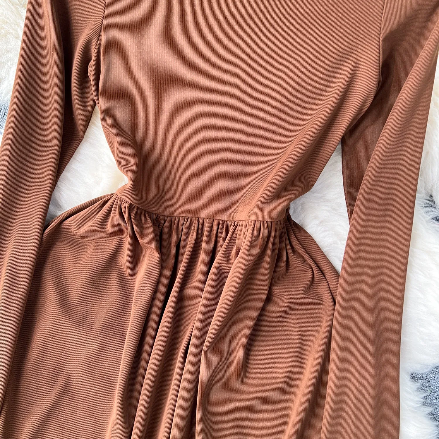Elegant Off-shoulder Waist-slimming Dress