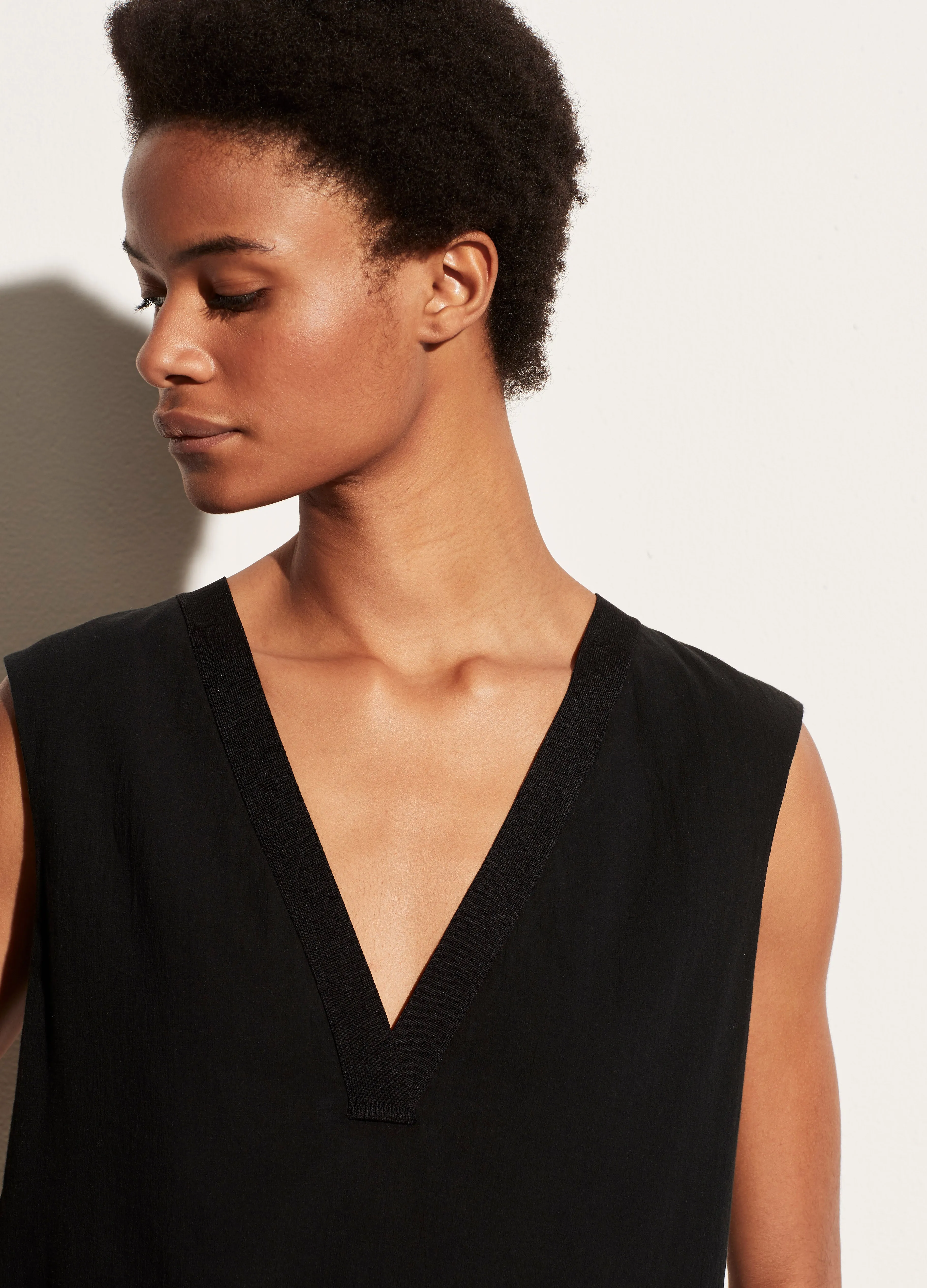 Rib Trim Double V Neck Shell in Black
