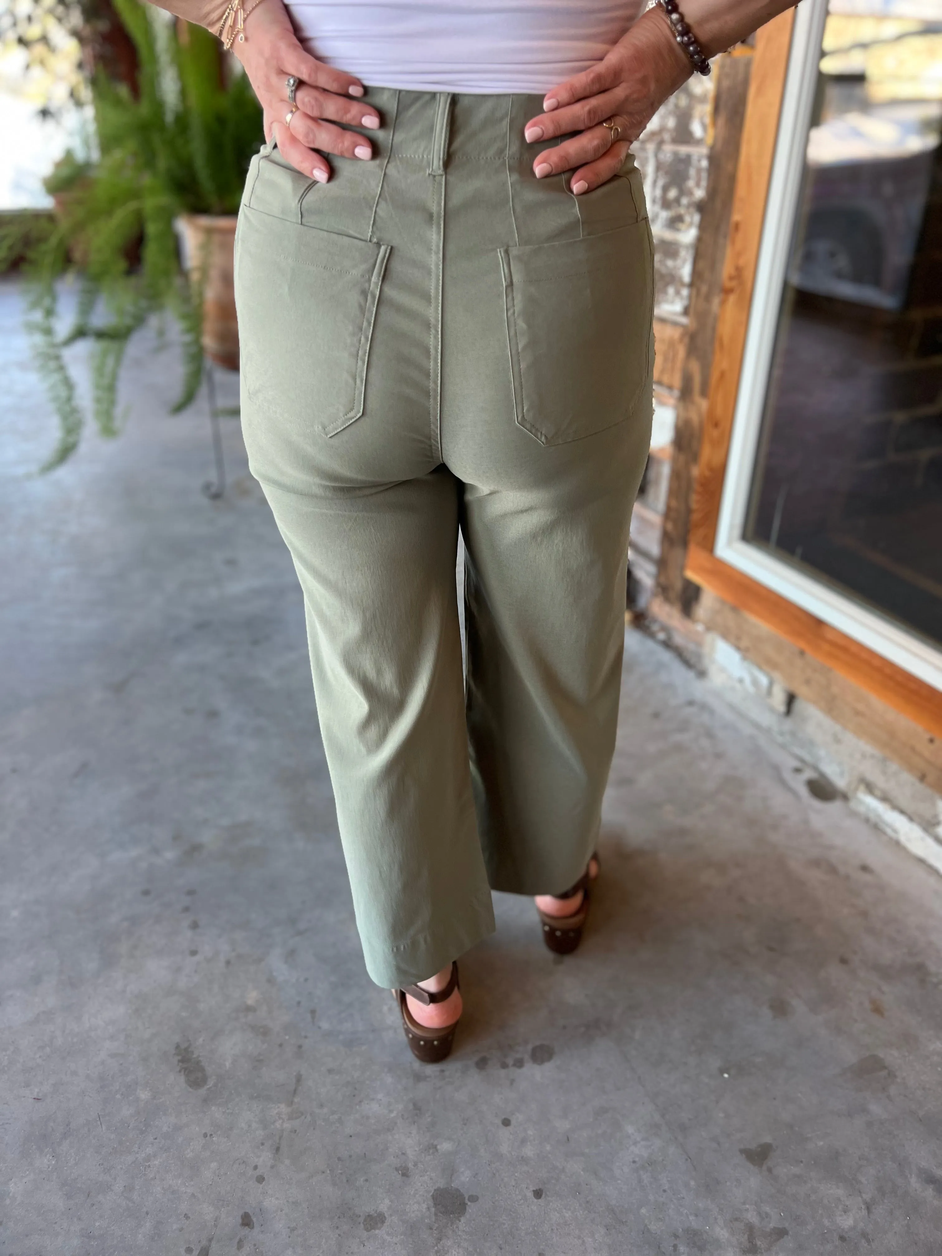Stretch Wide Leg Cropped Pants
