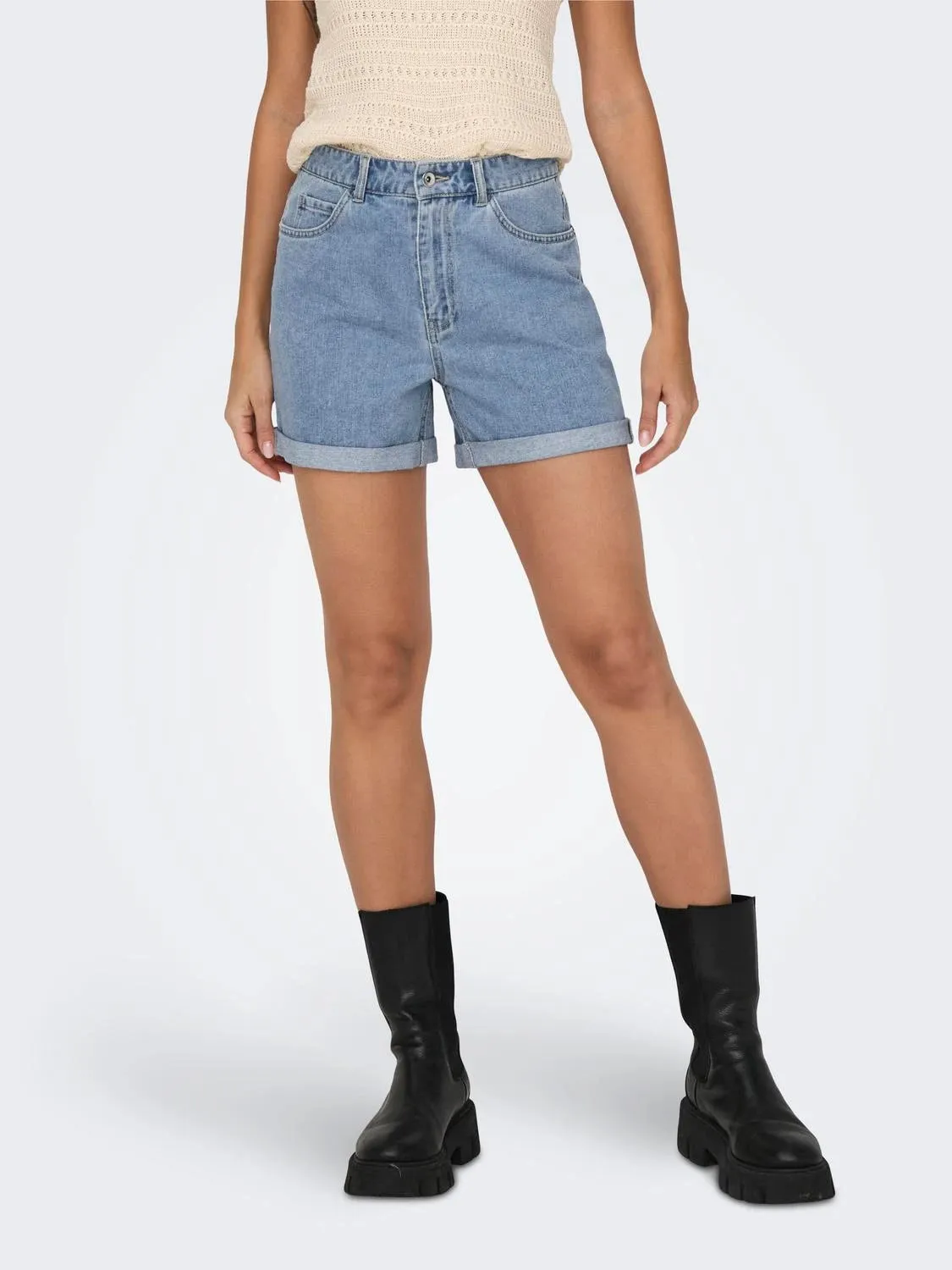 Vega Mom Shorts